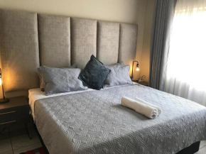 Menlyn Maine Apartments, Menlyn Place